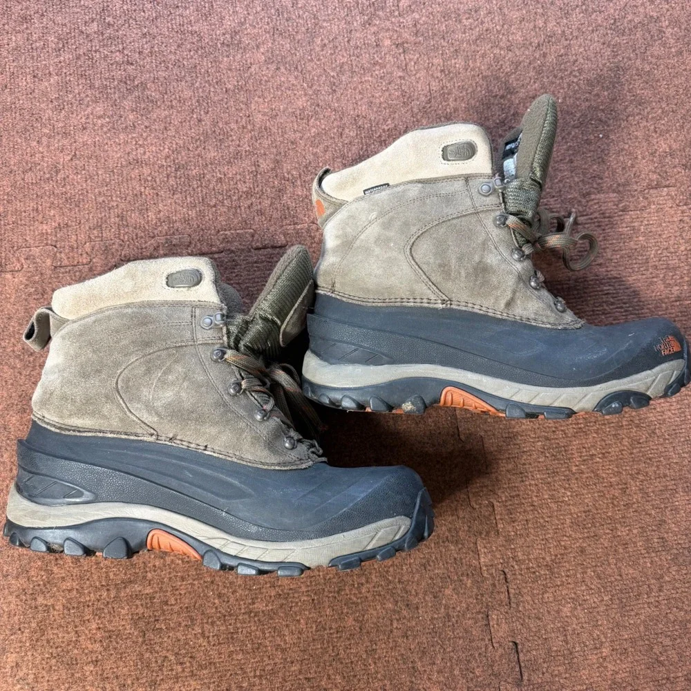 The North Face Men Chilkat III Waterproof Heatseeker Winter Boots Brown NF0A39V6